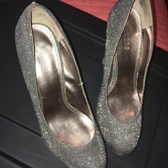 Metallic dark grey pumps - Picture 4 of 6